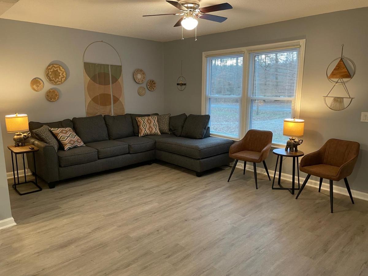 Remodeled Cottage With Sunroom Manchester Eksteriør bilde