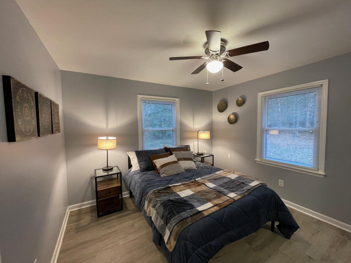 Remodeled Cottage With Sunroom Manchester Eksteriør bilde